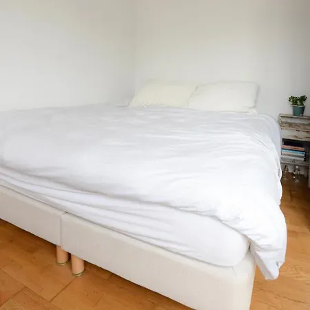 Design Close To The Batignolles * פריז